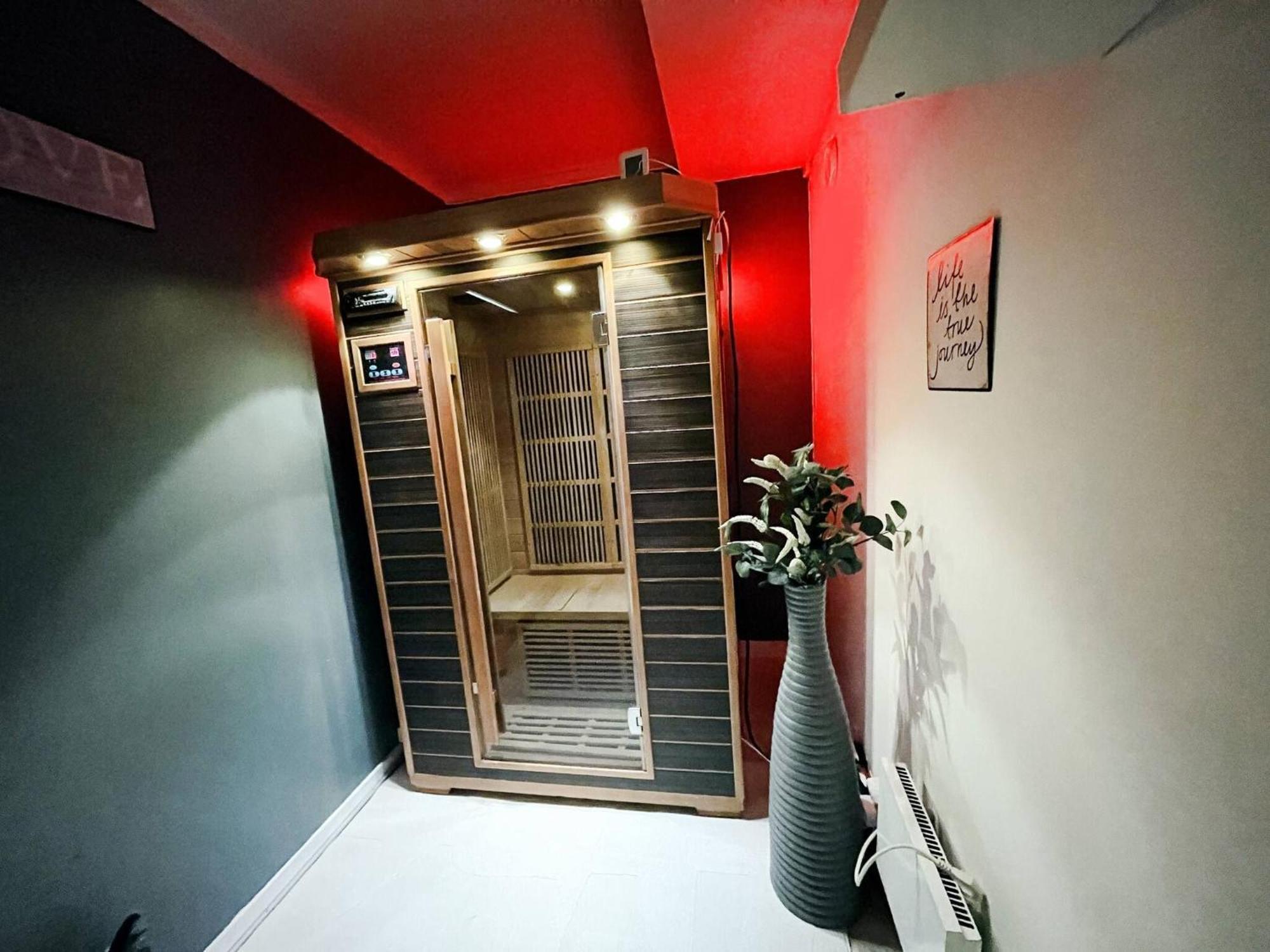 Billiard Sauna